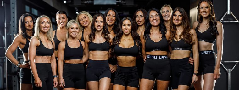 Lifestyle Lean women at a photoshoot